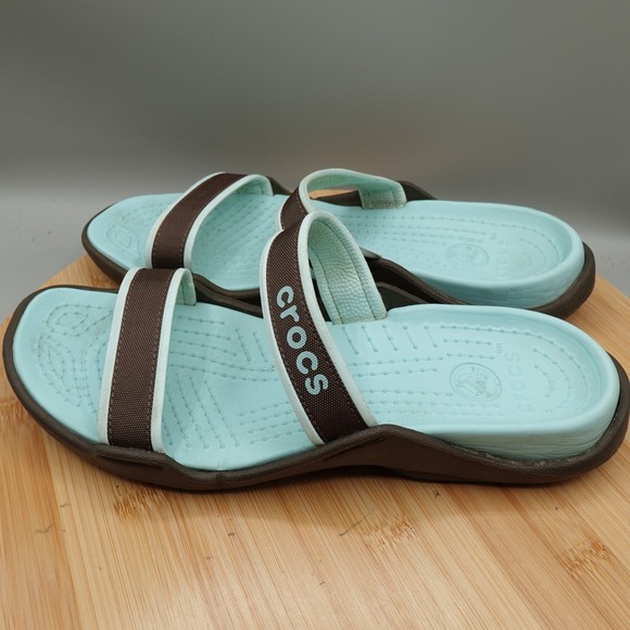Crocs Women's Size 9 Turquoise & Brown 2 Strap Sandals Slip On Flat Flaws - Picture 1 of 10